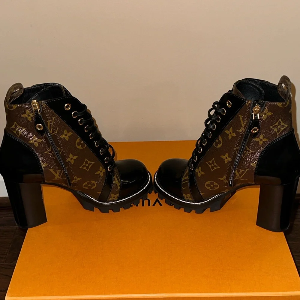 **SOLD** Authentic Louis Vuitton Star Trail Ankle boot Size 38 - Picture 5 of 13